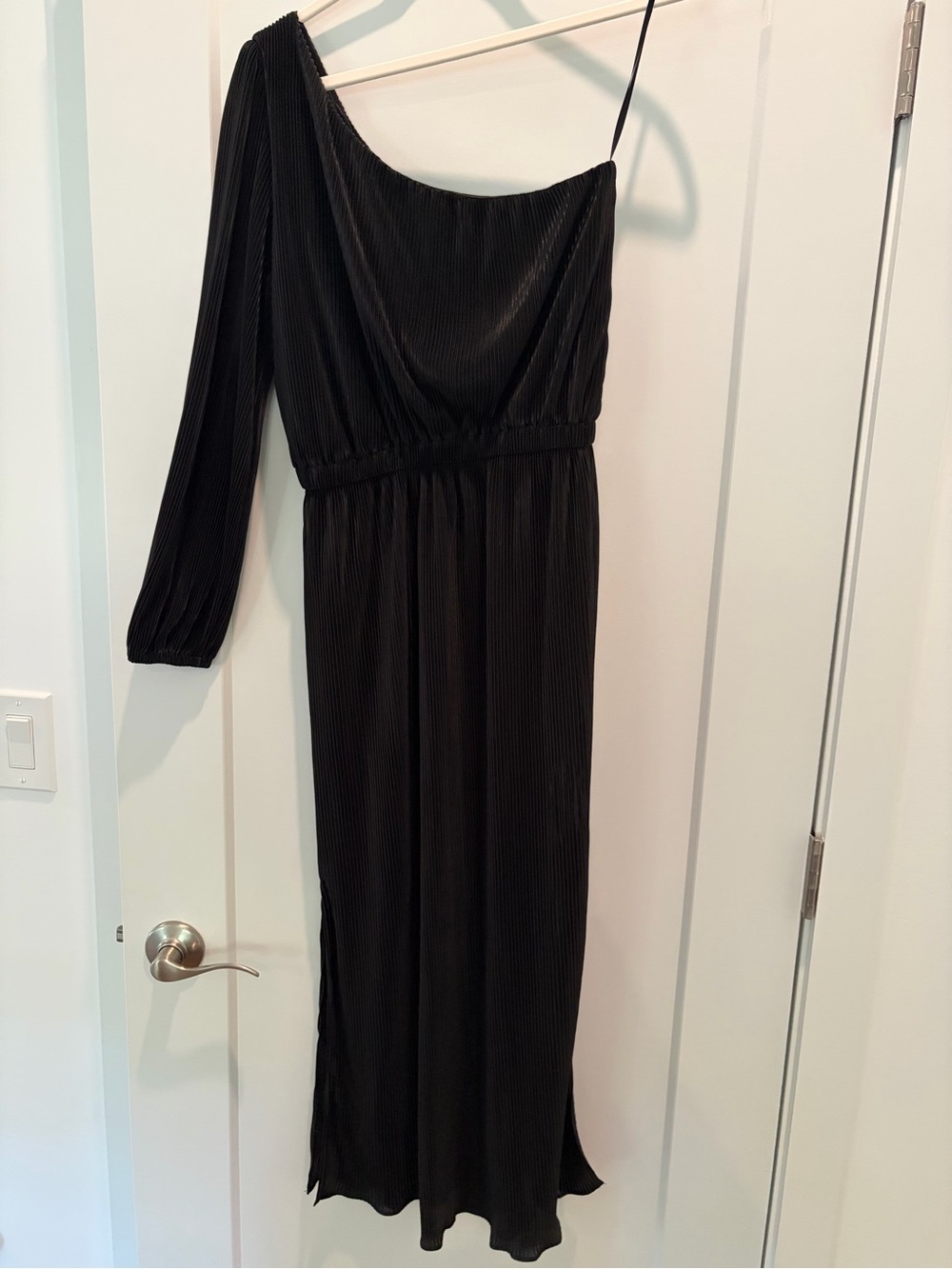 Petal & Pup One-Shoulder Black Midi Dress